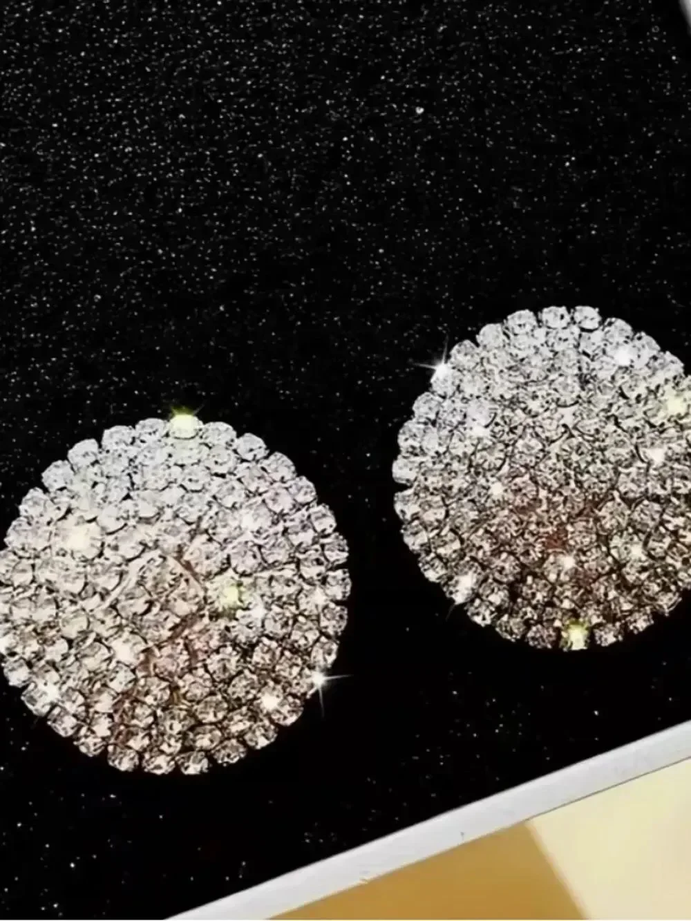 🩶 NEW Sparkling Round Crystal Stud Earrings - Silver Tone 🩶
